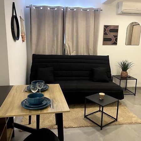 Apartamento Petit Cocon Douillet Climatise Pour 2 Pers La Crau Exterior foto